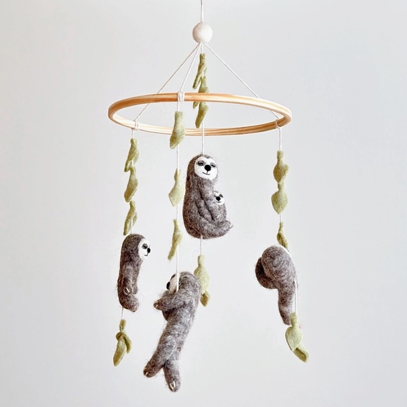 Sloth Baby Mobile - Picture 1 of 4